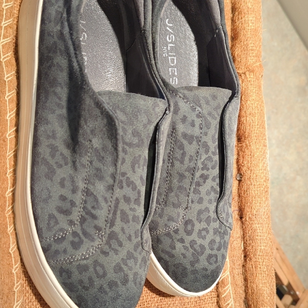 J/SLIDES Gray Leopard Print Sneakers